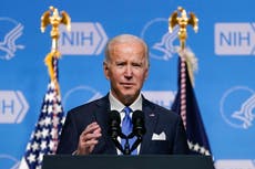 Biden anuncia la ampliación de las vacunas y las pruebas ante la ola invernal de covid-19