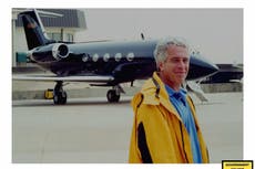 Revelan imágenes de la vida al estilo “James Bond” de Jeffrey Epstein en juicio de Maxwell
