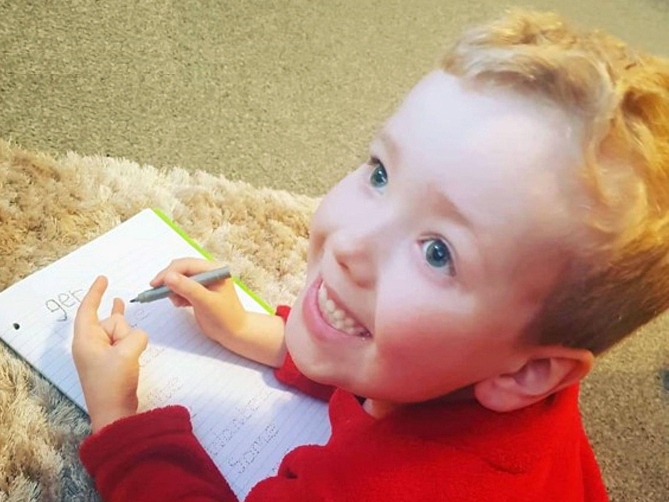 Arthur Labinjo-Hughes: Madrastra “cruel” que asesinó a niño es atacada con sal en la cárcel