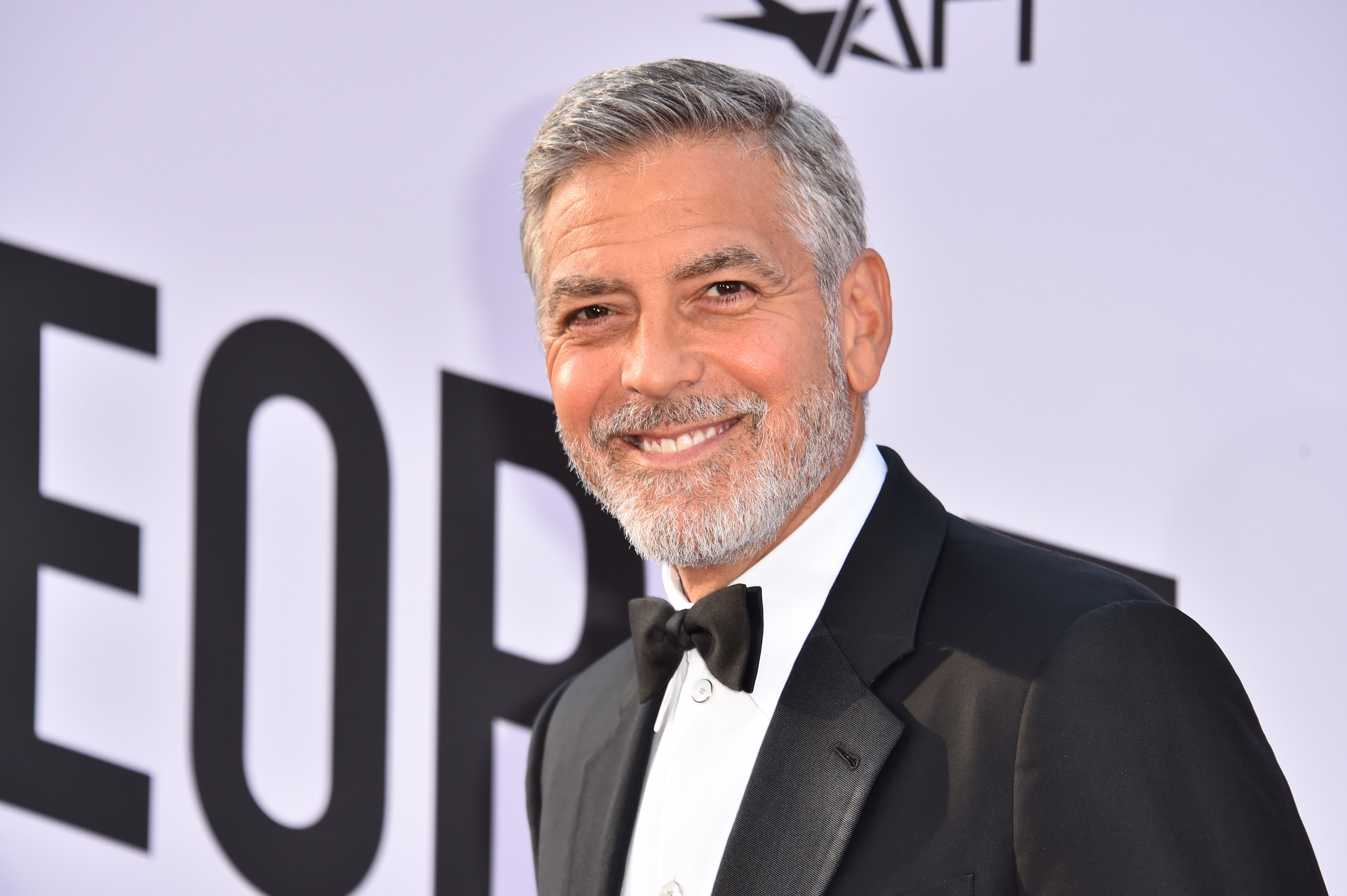 <p>George Clooney se enfrenta a las críticas por sus comentarios sobre el uso de una niñera</p>