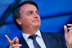 Piden indagar a Bolsonaro al vincular vacuna COVID-19 y sida