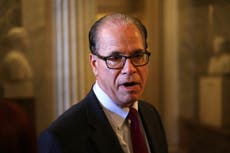 Los republicanos van con todo contra normativas de vacunas