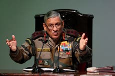 India: Se estrella helicóptero con jefe del ejército a bordo