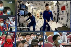 Astronautas chinos dan lección de física desde el espacio