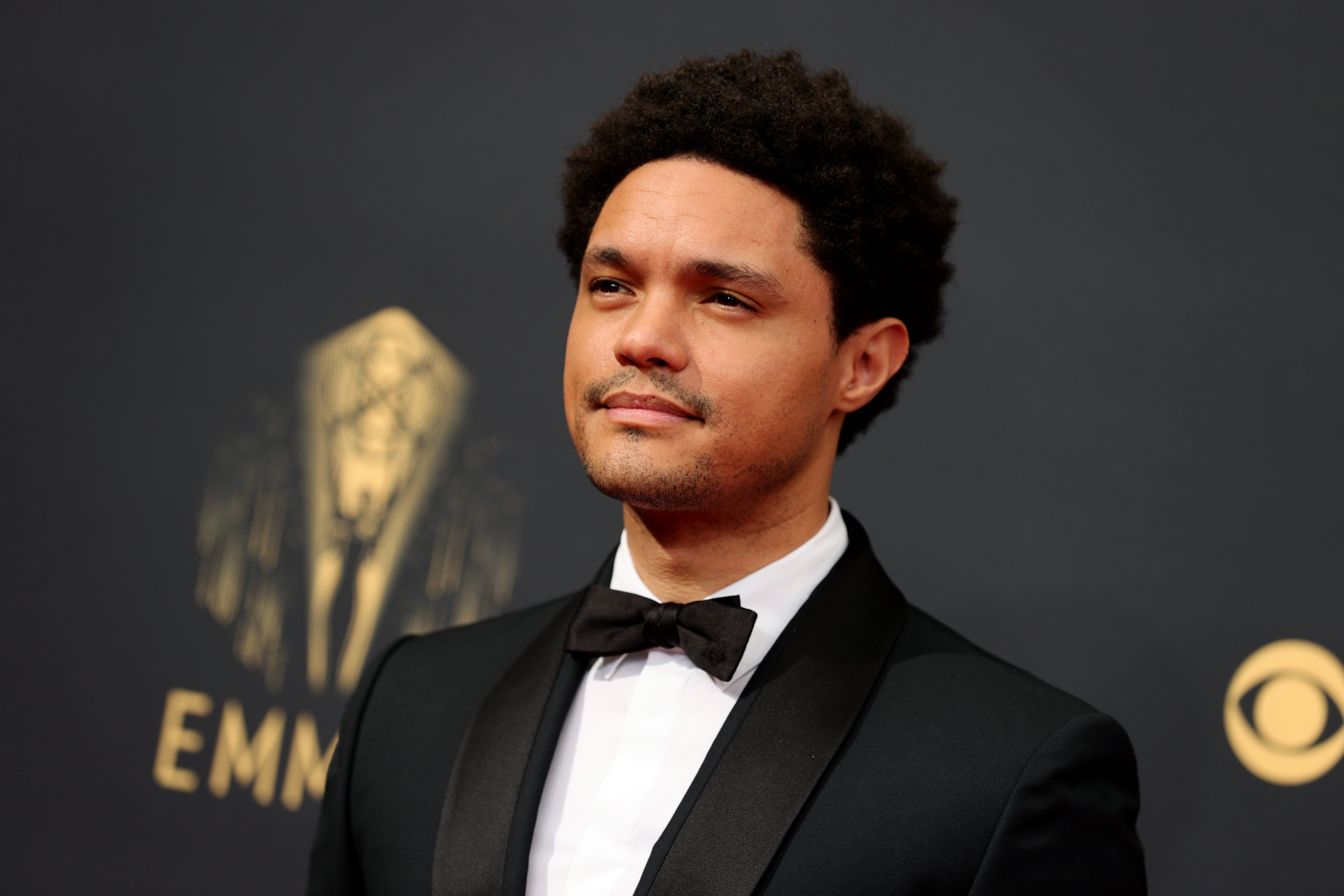 Trevor Noah demanda a médico y hospital de Nueva York por cirugía fallida