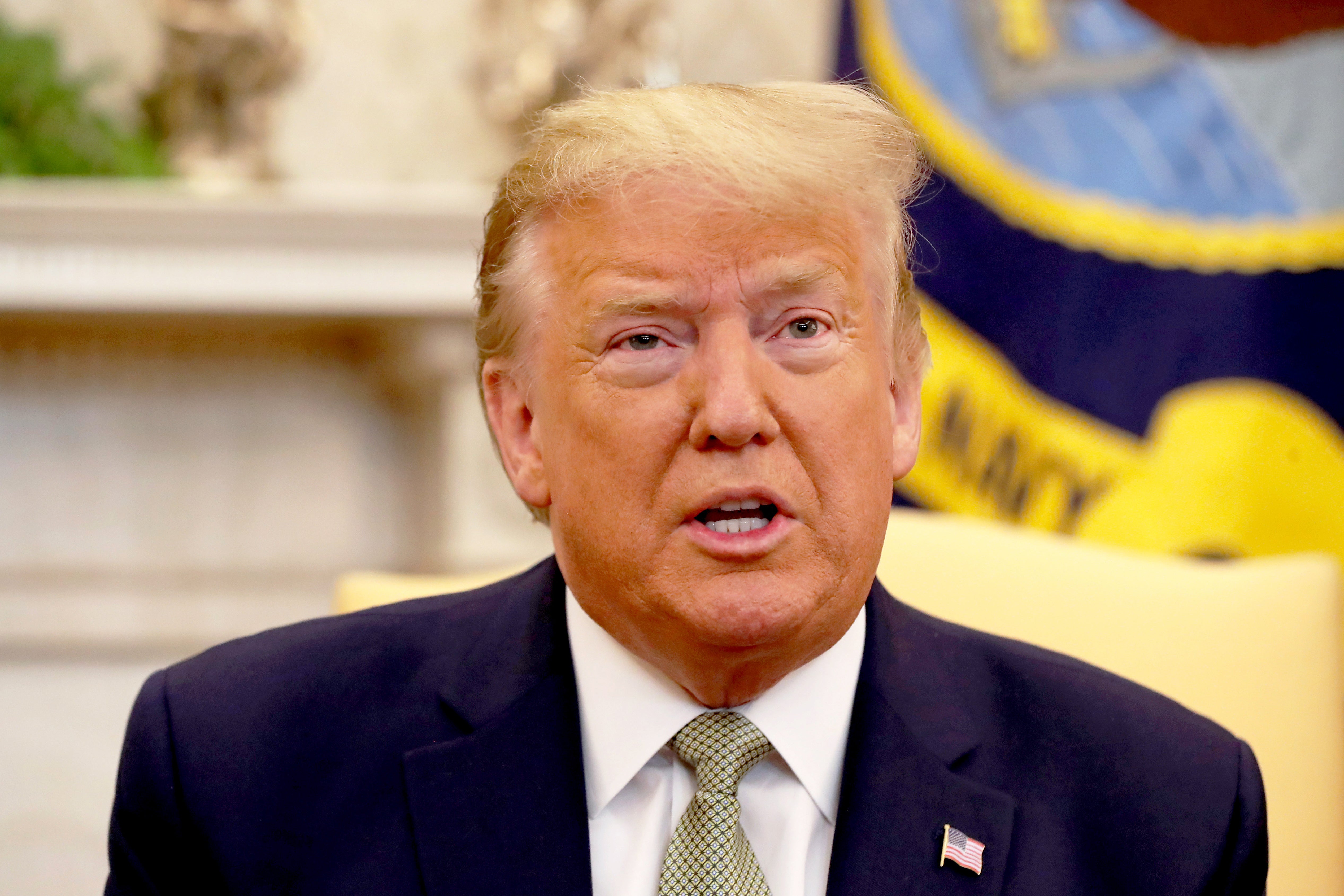 Trump comienza gira de conferencias en Florida aunque las entradas no se agotan