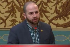 Michigan considera endurecer leyes de armas tras tragedia en preparatoria de Oxford