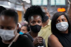 Juez de Brasil apoya pase de vacunación para visitantes