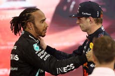 Hamilton felicita a Verstappen por su espectacular victoria en el campeonato mundial de F1