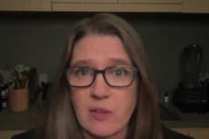 Mary Trump se burla del primo Don Jr por enviar mensajes de texto a Mark Meadows y no a su padre directamente