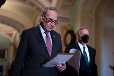 Schumer dice al Senado que demócratas abordarán derecho al voto y considerarán cambio al obstruccionismo
