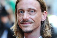Mackenzie Crook: “‘The Office’ fue un retrato de su época, en el presente no podríamos decir las mismas cosas”