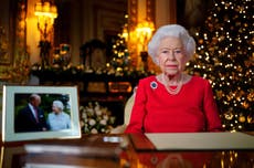 Reina Isabel II habla de seres queridos ausentes en Navidad