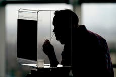 Fauci recomienda vacuna obligatoria para viajes nacionales