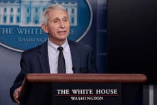 Fauci se retracta de mandato de vacunación obligatoria en vuelos nacionales tras reacciones en contra