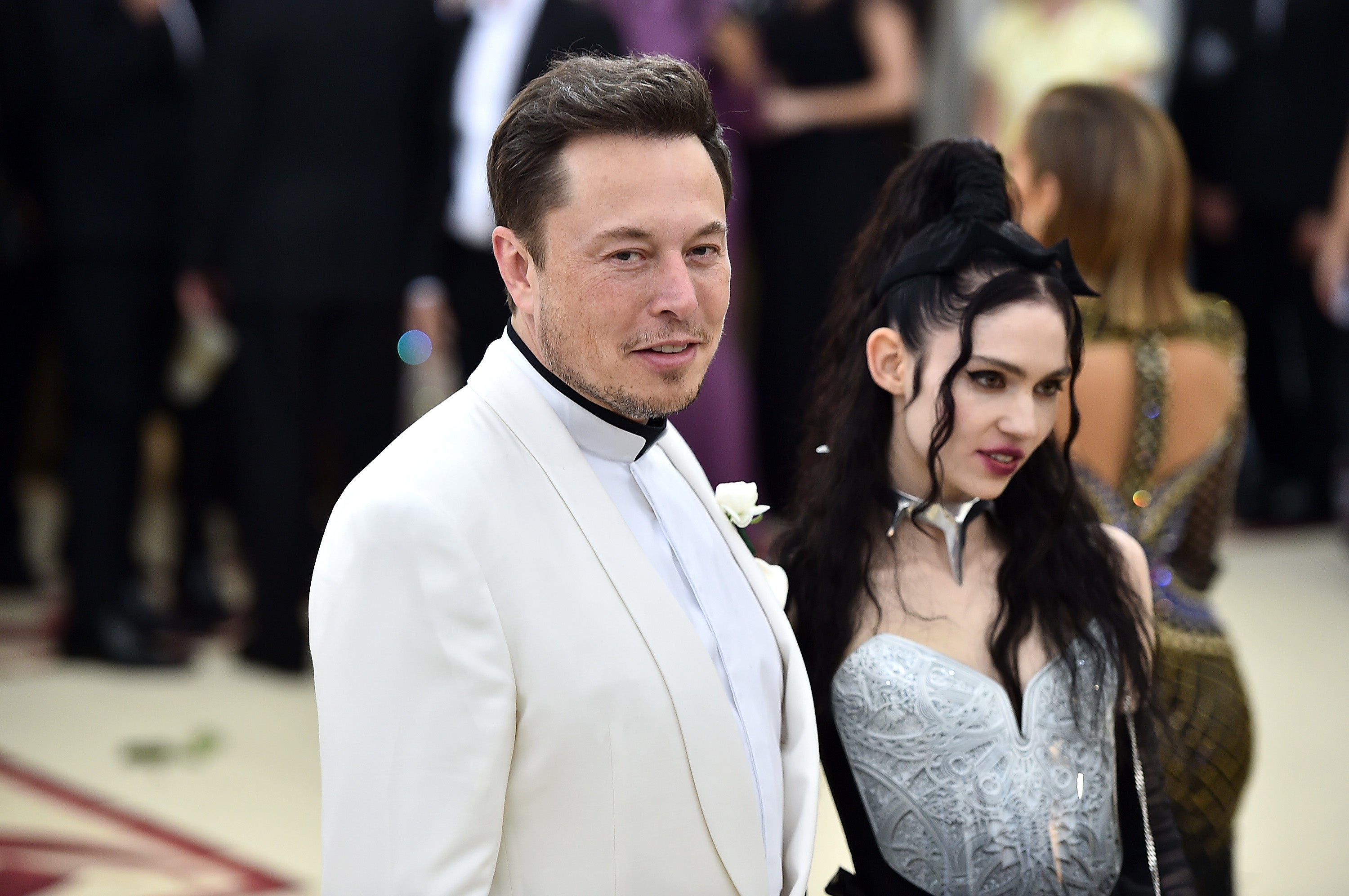 Elon Musk y Grimes en la Met Gala de 2018