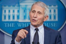 Fauci: EEUU sopesa agregar prueba negativa a asintomáticos