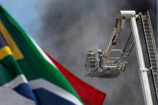 Cámara del Parlamento de Sudáfrica "destruida" por incendio