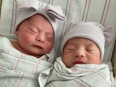 Madre da a luz a un gemelo en 2021 y otro en 2022