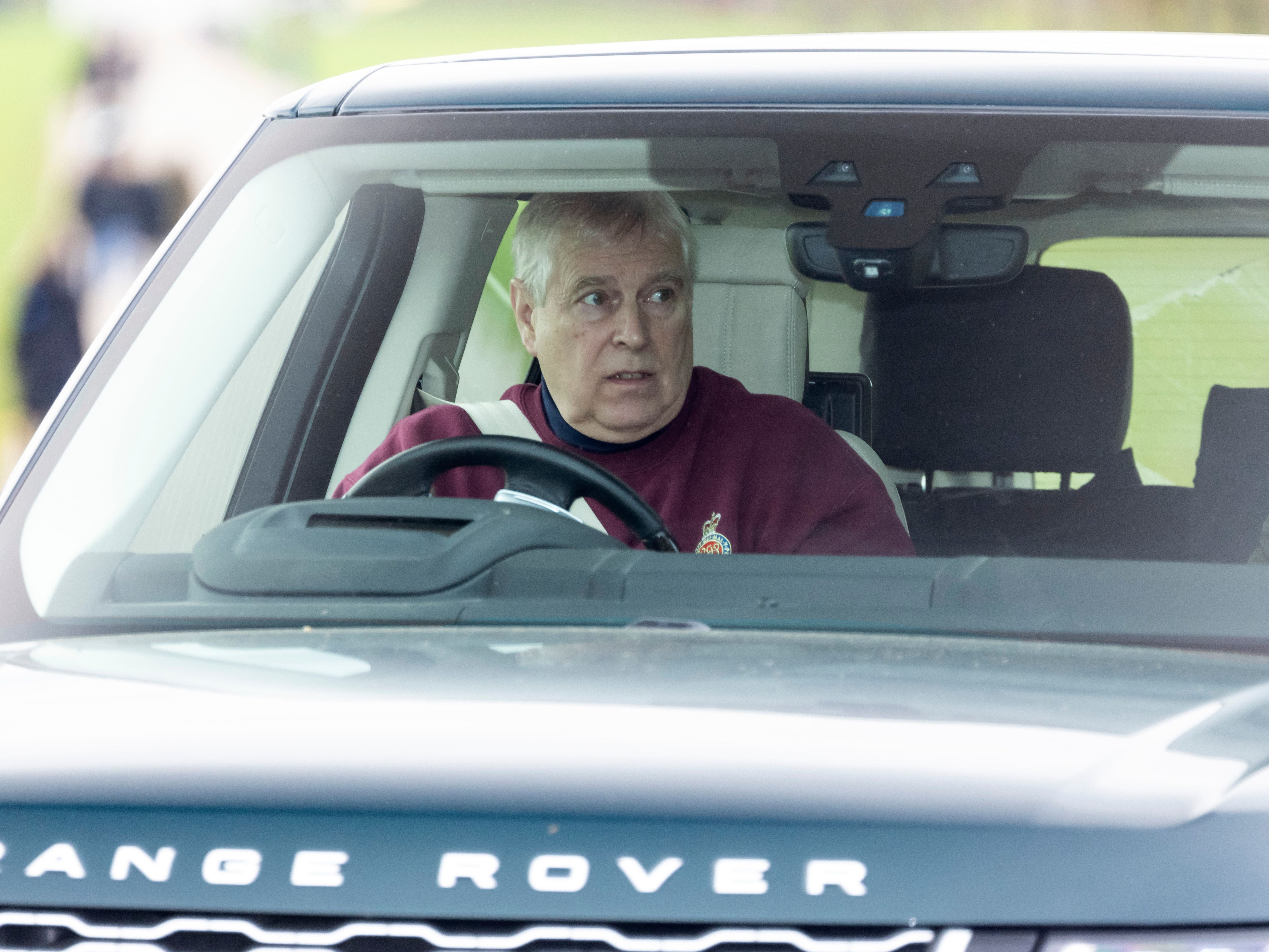 Es posible que el príncipe Andrés ya no tenga que sudar más