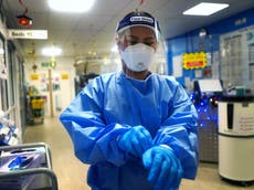La variante ómicron “puede ser lo que nos saque de la pandemia”, dice funcionaria de salud de Dinamarca