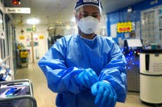 La variante ómicron “puede ser lo que nos saque de la pandemia”, dice funcionaria de salud de Dinamarca