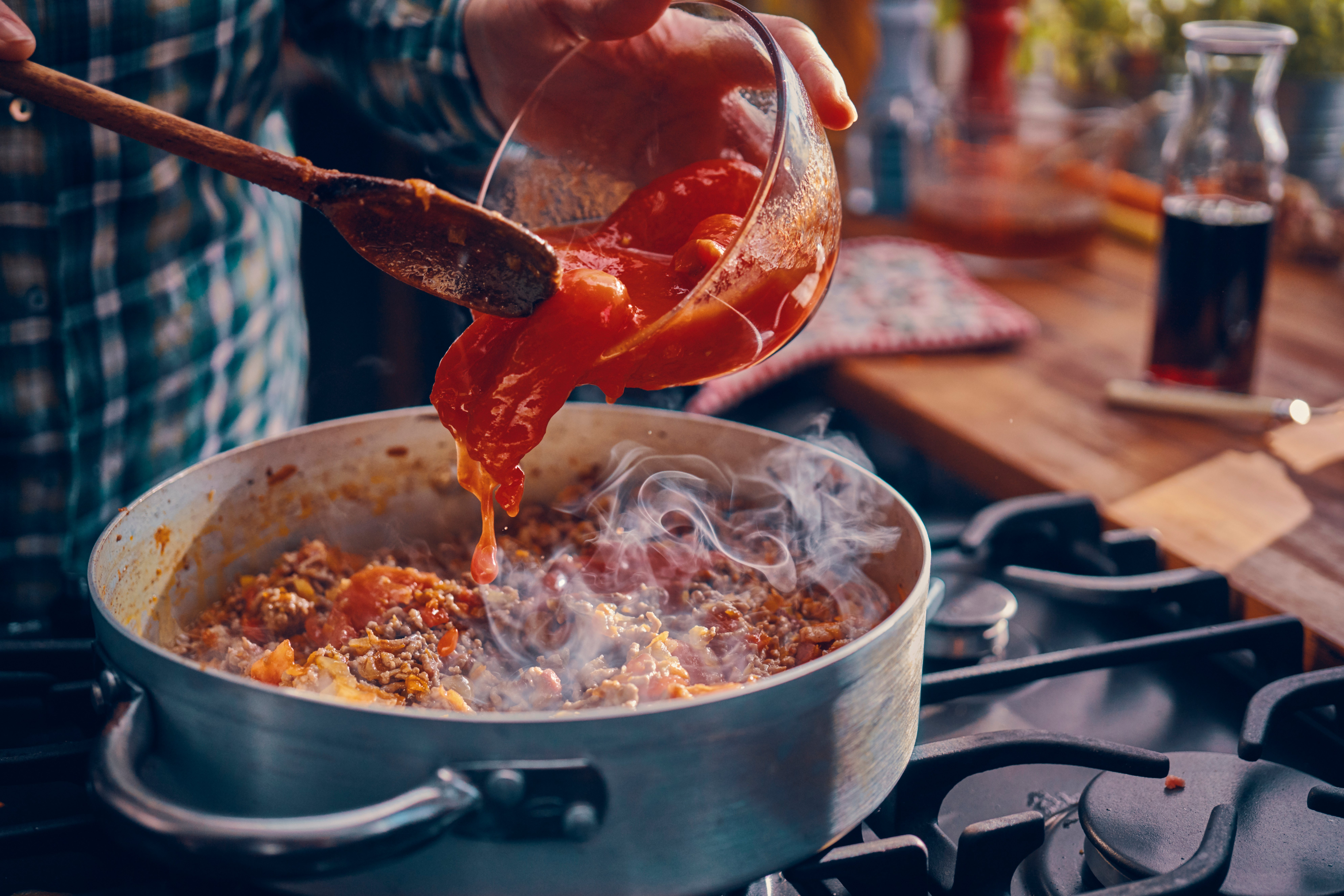 Hay muchas maneras de preparar tu propia salsa .