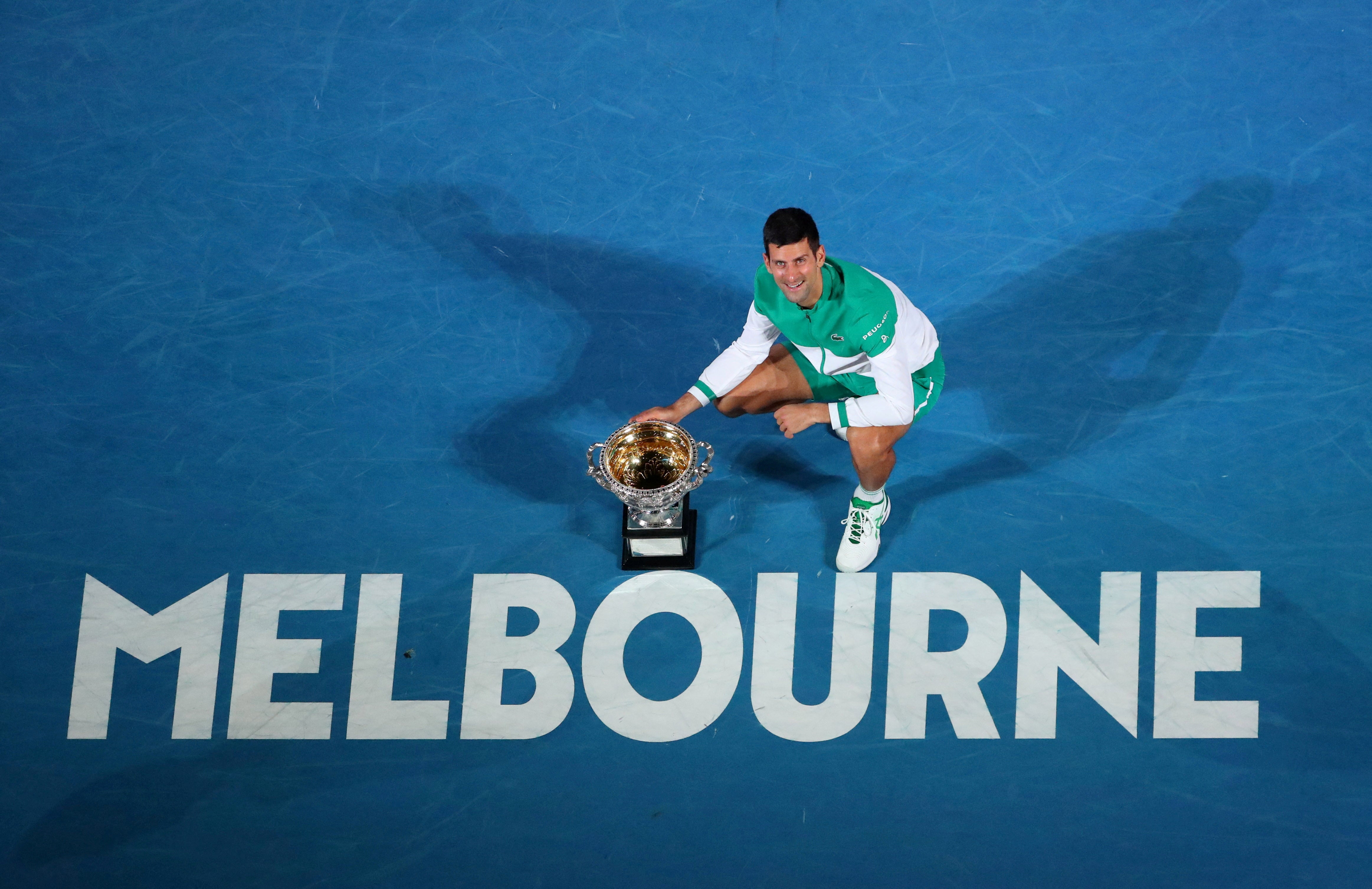 Djokovic espera defender su título del Abierto de Australia en Melbourne