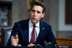 Josh Hawley dice que Biden debe impedir que Ucrania entre a la OTAN, pues EE.UU. no puede defenderla
