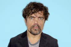 Peter Dinklage: “Me gustaría que algún tipo de gremlin se metiera en Internet y apagara todo”