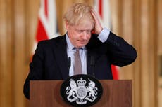 Denuncias contra Boris Johnson por hacer fiesta en jardín