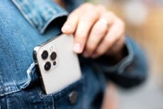 TikTok viral muestra “botón secreto multiusos” escondido detrás del iPhone