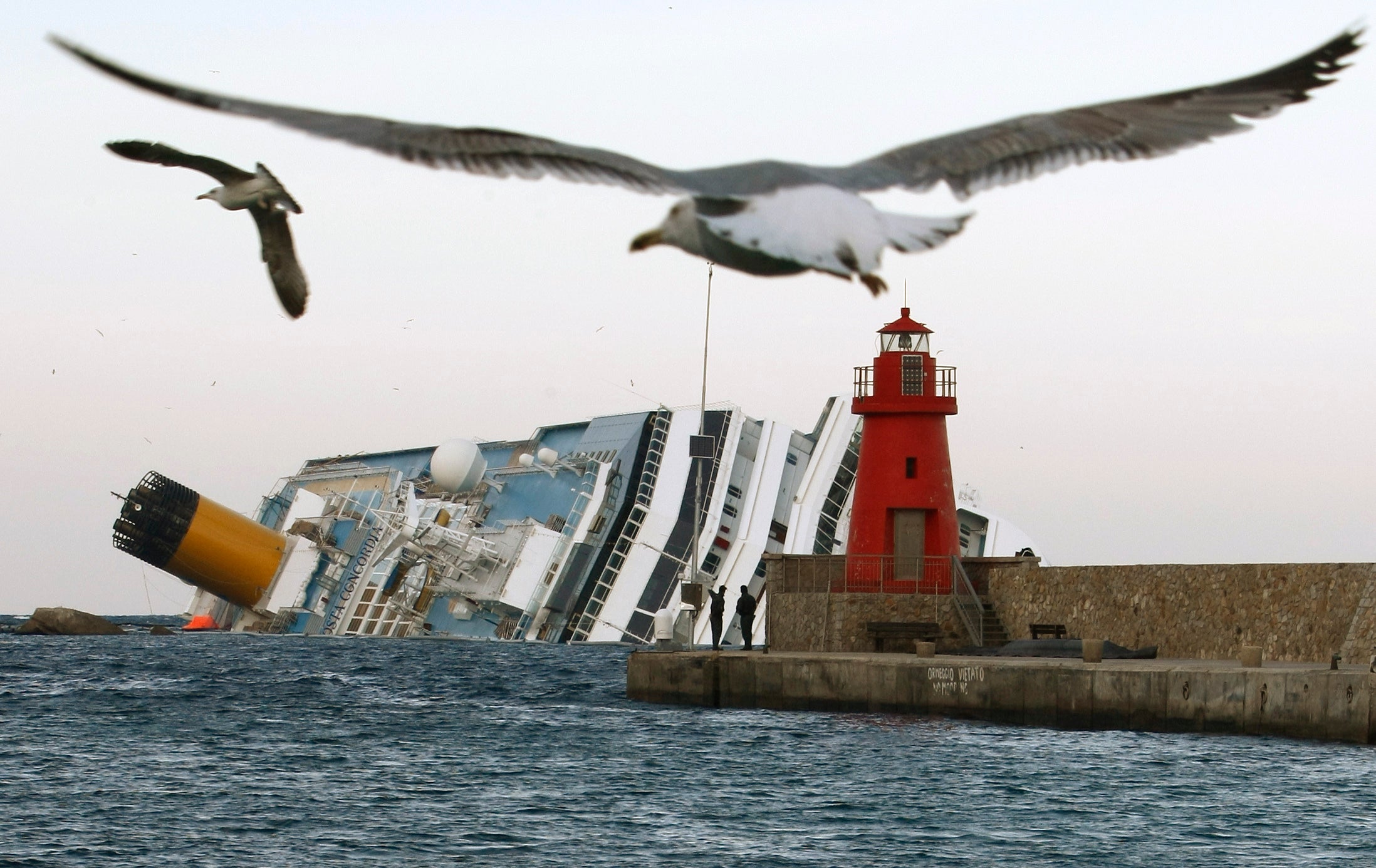 Del naufragio al documental de Netflix: las fechas clave del caso del Costa Concordia
