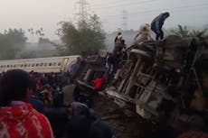 Accidente ferroviario en India deja cinco muertos