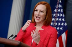 Psaki defiende a distrito escolar en disputa con gobernador republicano de Virginia por mandatos de cubrebocas