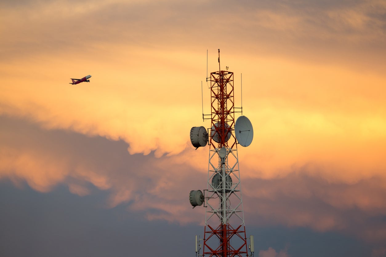 Las redes móviles han acordado reducir la energía 5G cerca de los aeropuertos