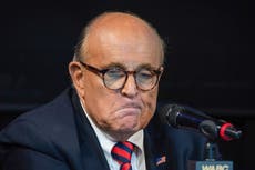 Panel sobre asalto al Capitolio emite citación a Giuliani