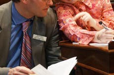 Vermont: Legislador muere usando ley de suicidio asistido