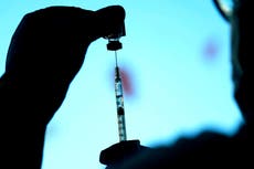 Pfizer y BioNTech inician ensayos clínicos para la vacuna contra la variante ómicron