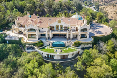 Mansión de Beverly Hills relacionada con los asesinatos de Manson se pone a la venta por $117 millones