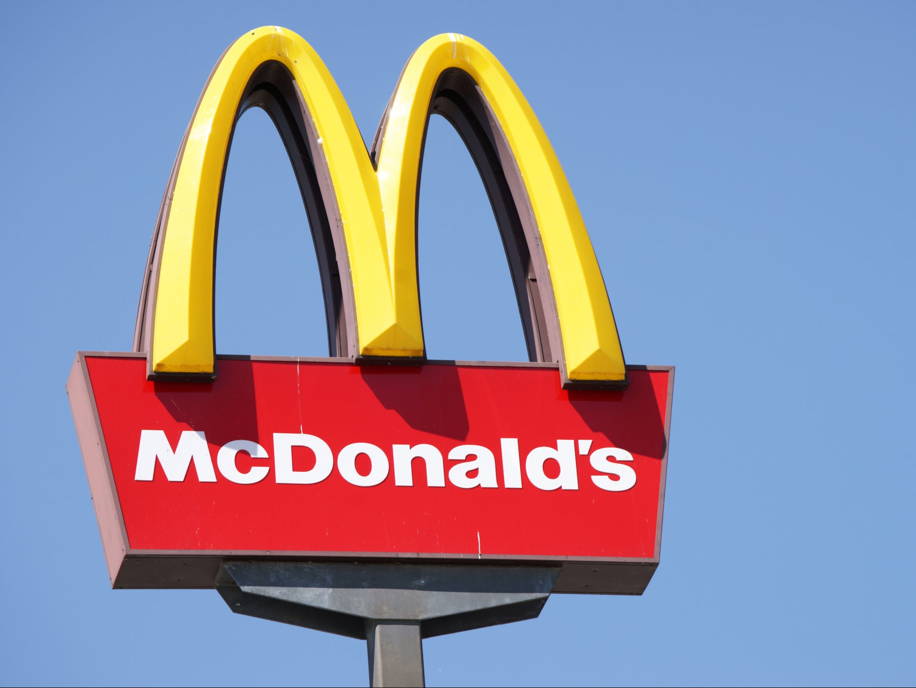 McDonald’s anuncia que eliminará los bagels y los wraps para el desayuno