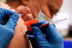 ¿Se debe recibir la vacuna contra covid-19 después de un contagio?