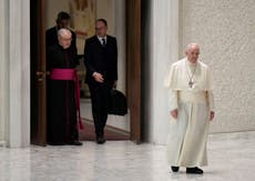 El Papa Francisco le pide a los padres que apoyen a sus hijos si son homosexuales