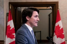 Primer ministro de Canadá Trudeau da positivo a COVID-19
