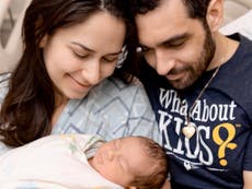 Andrew Kaczynski de CNN presenta a su bebé recién nacida después de la pérdida de su hija de 9 meses
