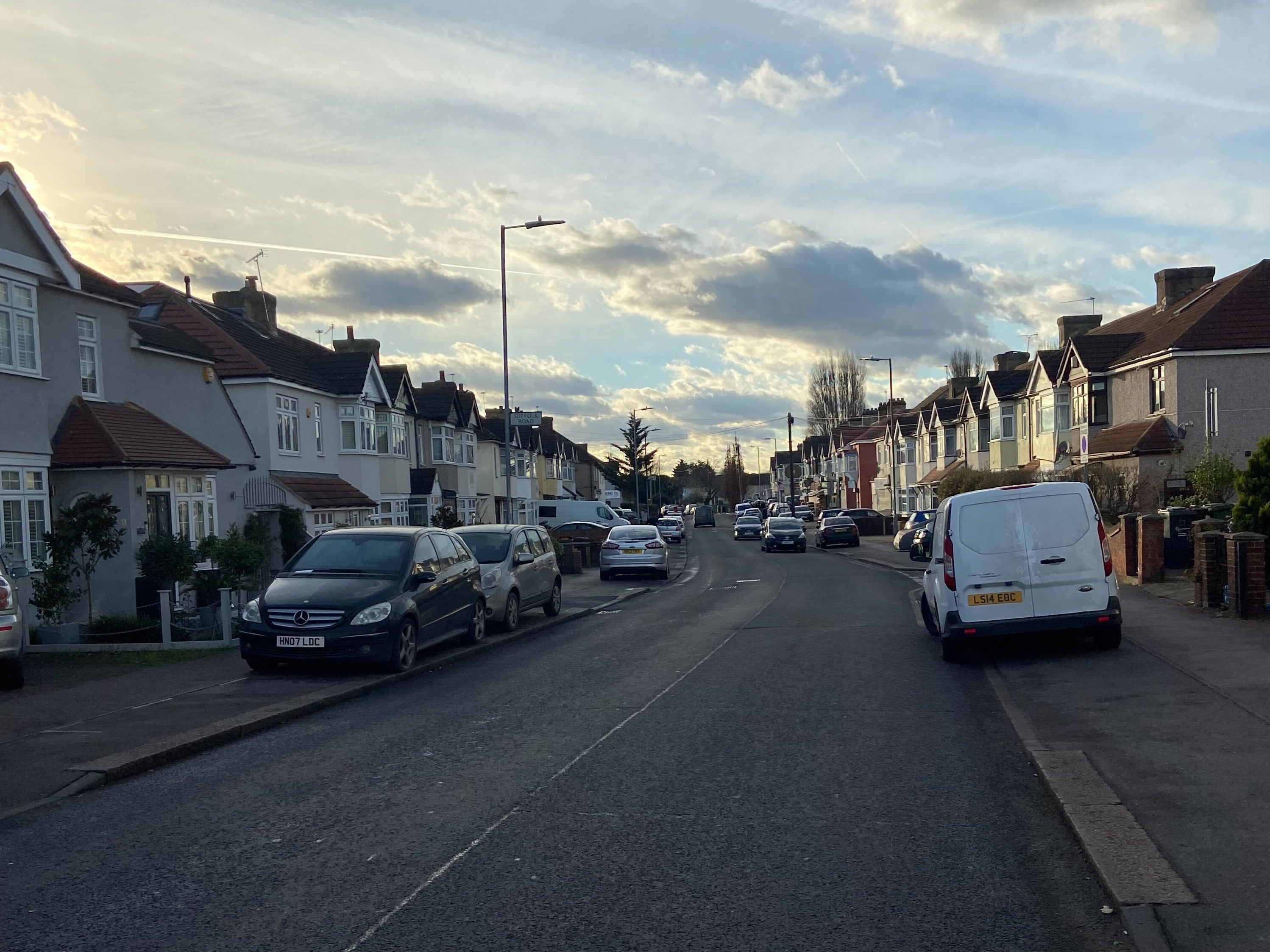 Niña de dos años desaparecida fue encontrada muerta en un jardín de Londres