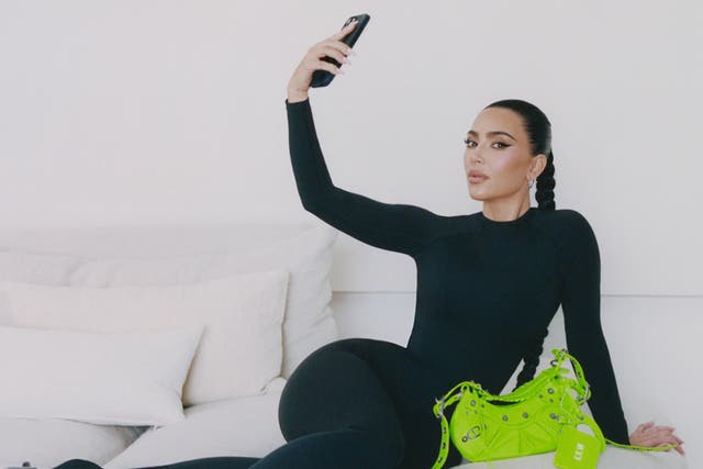<p>Kim Kardashian como parte de la nueva campaña de Balenciaga </p>