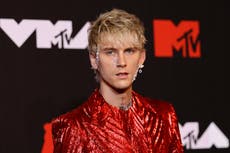 Resurge entrevista de Machine Gun Kelly y ahora enfrenta críticas por los comentarios “repulsivos” sobre Kendall Jenner
