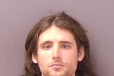 Tiroteo en universidad de Virginia deja dos policías muertos