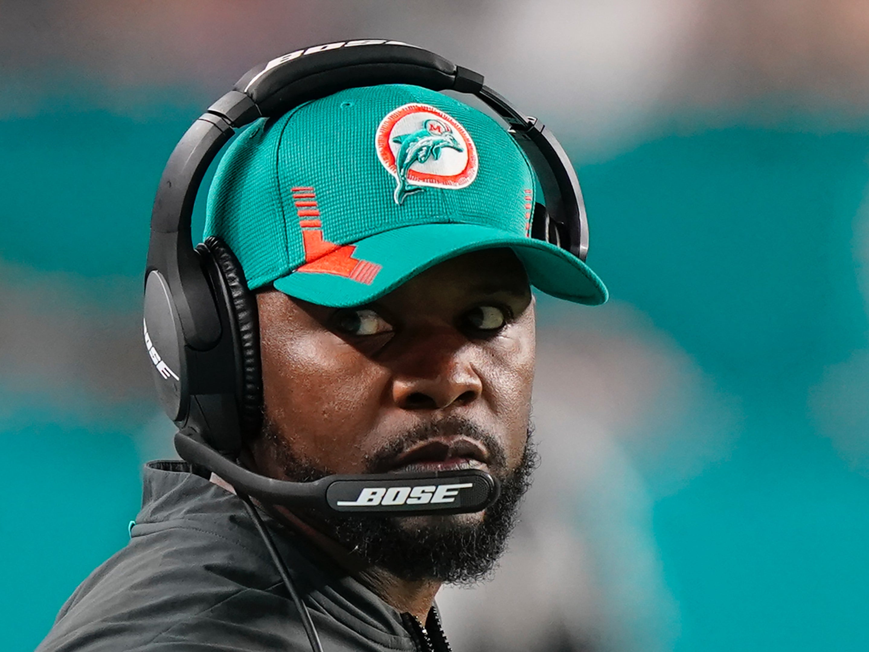 Brian Flores demanda a la NFL por “prácticas racistas” 